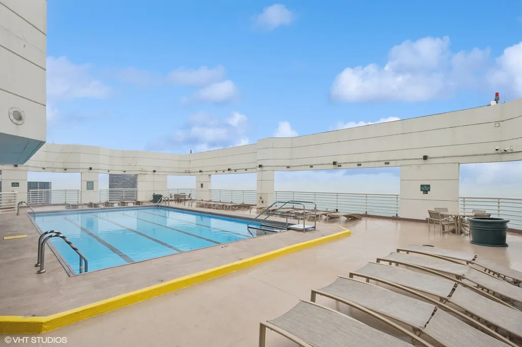 195 North Harbor Drive Chicago IL 60601