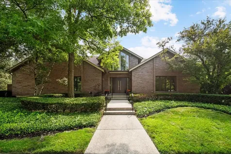 1317 Eskin Drive Northbrook IL 60062
