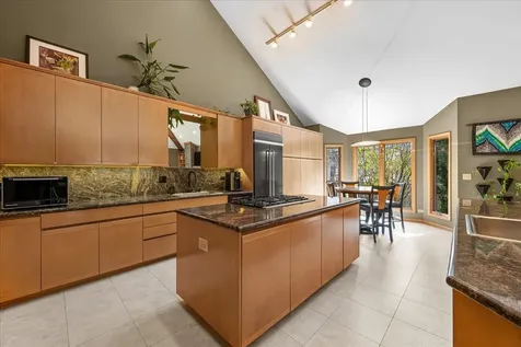 1317 Eskin Drive Northbrook IL 60062