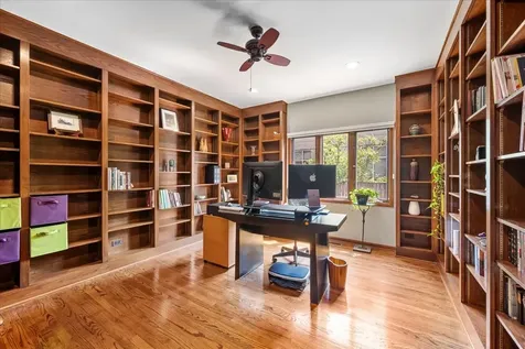 1317 Eskin Drive Northbrook IL 60062