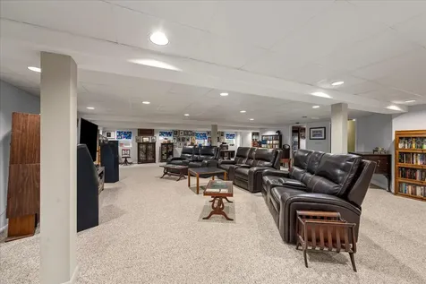 1317 Eskin Drive Northbrook IL 60062