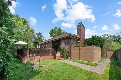 1317 Eskin Drive Northbrook IL 60062