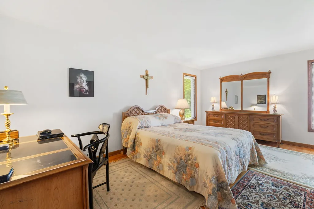 14 Hamilton Lane Oak Brook IL 60523