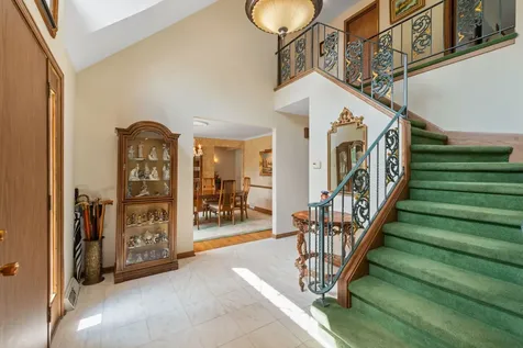 14 Hamilton Lane Oak Brook IL 60523