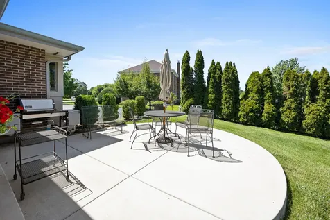 14 Hamilton Lane Oak Brook IL 60523