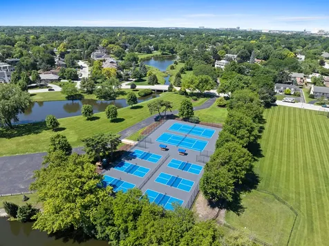 14 Hamilton Lane Oak Brook IL 60523