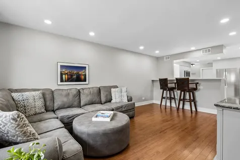 17453 West Chestnut Lane Gurnee IL 60031