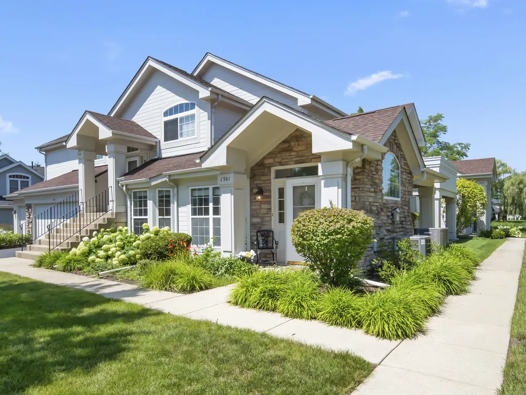 1301 Spencer Lane Batavia IL 60510