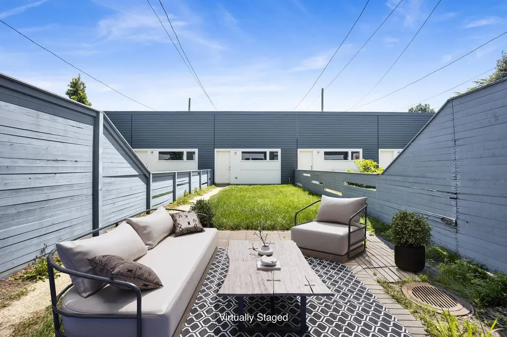 2639 North Hamlin Avenue Chicago IL 60647