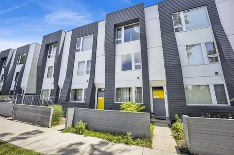 2639 North Hamlin Avenue Chicago IL 60647