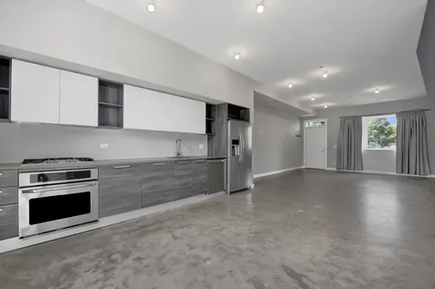 2639 North Hamlin Avenue Chicago IL 60647