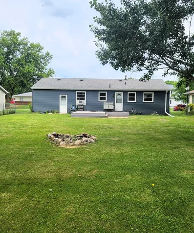 936 Avenue E Rochelle IL 61068