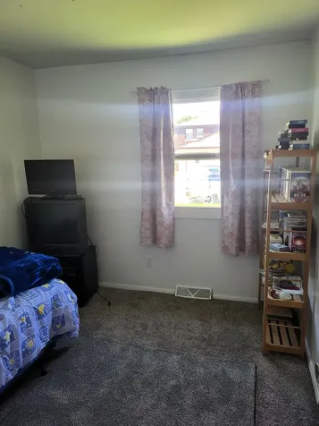 936 Avenue E Rochelle IL 61068