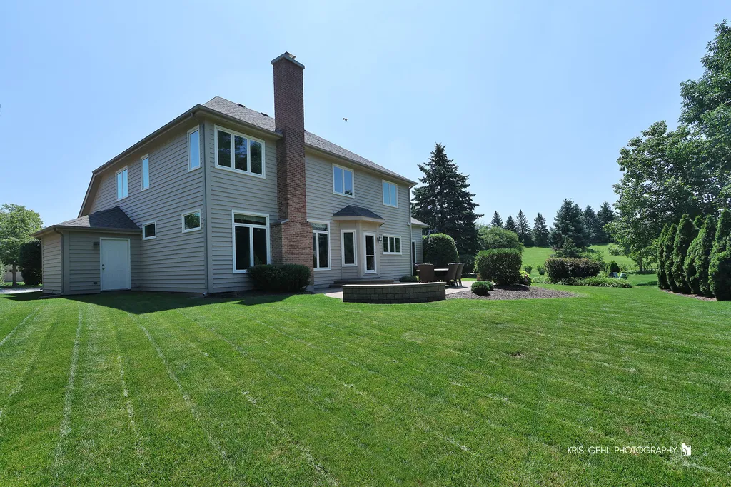 898 Lakeridge Court Aurora IL 60502