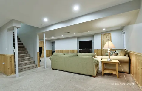 898 Lakeridge Court Aurora IL 60502