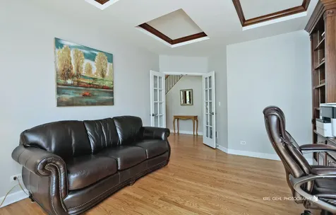 898 Lakeridge Court Aurora IL 60502