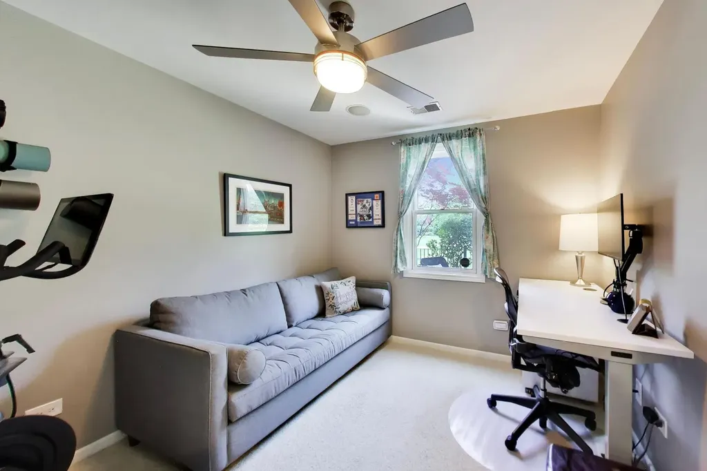 1005 North Kingsbury Street Chicago IL 60610