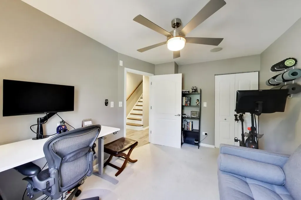 1005 North Kingsbury Street Chicago IL 60610