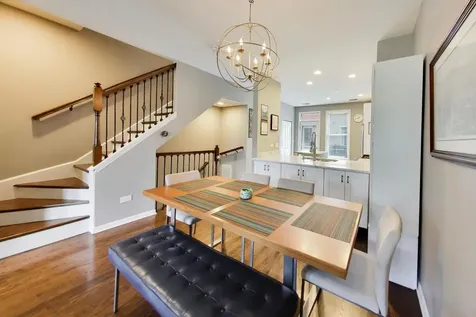 1005 North Kingsbury Street Chicago IL 60610