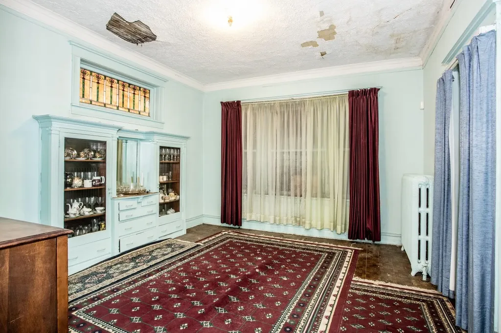 6646 South Minerva Avenue Chicago IL 60637
