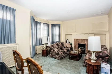 6646 South Minerva Avenue Chicago IL 60637