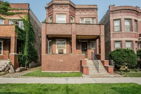 6646 South Minerva Avenue Chicago IL 60637