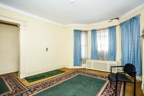 6646 South Minerva Avenue Chicago IL 60637