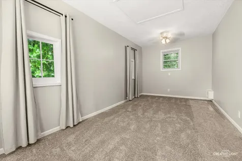 203 South Rosedale Avenue Aurora IL 60506