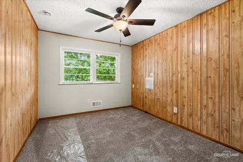 203 South Rosedale Avenue Aurora IL 60506