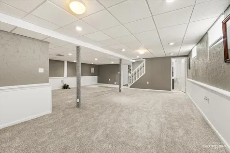 203 South Rosedale Avenue Aurora IL 60506