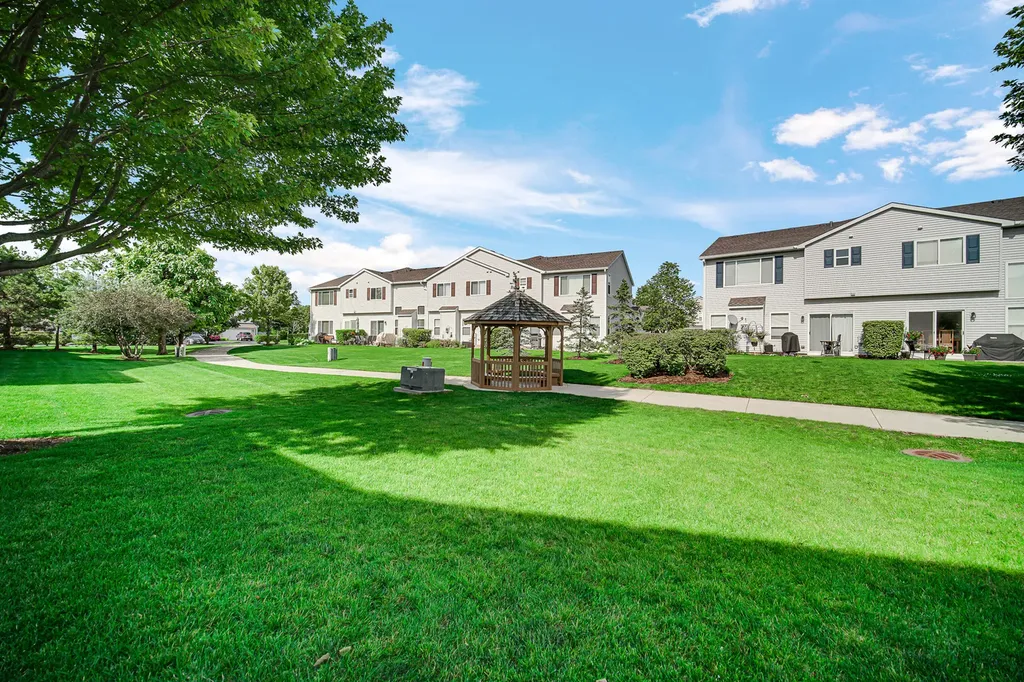 3216 Harvard Lane Lake In The Hills IL 60156