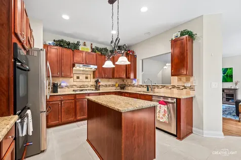 488 Gray Avenue Elburn IL 60119
