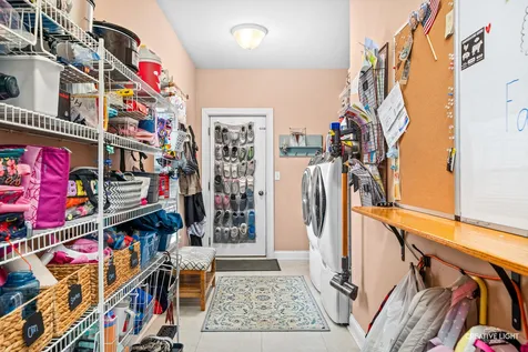 488 Gray Avenue Elburn IL 60119
