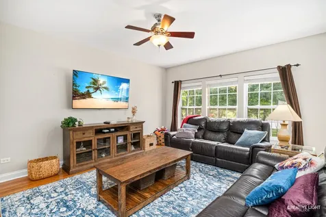 488 Gray Avenue Elburn IL 60119