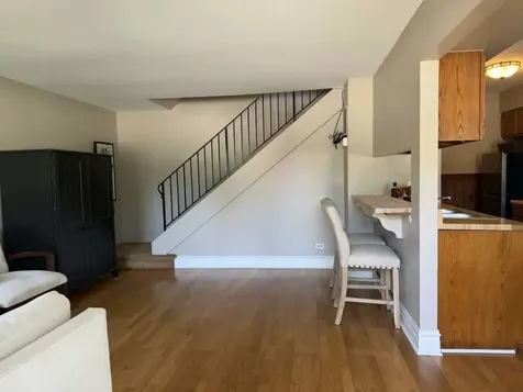 2678 Woodview Court Waukegan IL 60087