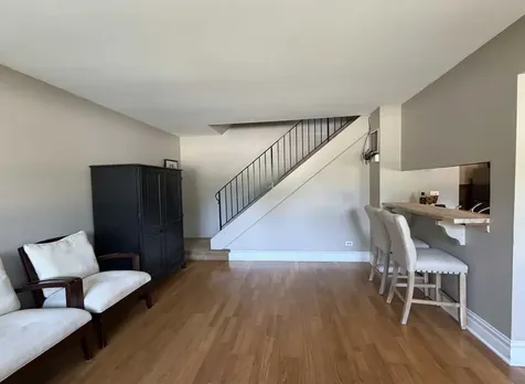 2678 Woodview Court Waukegan IL 60087
