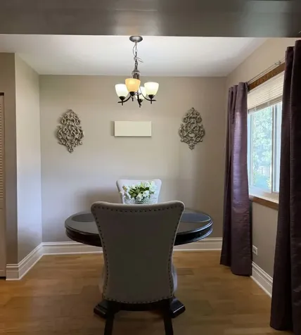 2678 Woodview Court Waukegan IL 60087