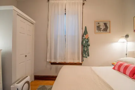 883 North Marshfield Avenue Chicago IL 60622