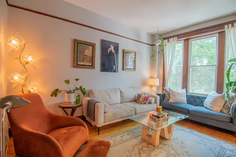 883 North Marshfield Avenue Chicago IL 60622