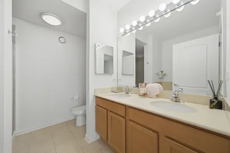 125 South Jefferson Street Chicago IL 60661