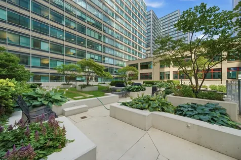 125 South Jefferson Street Chicago IL 60661