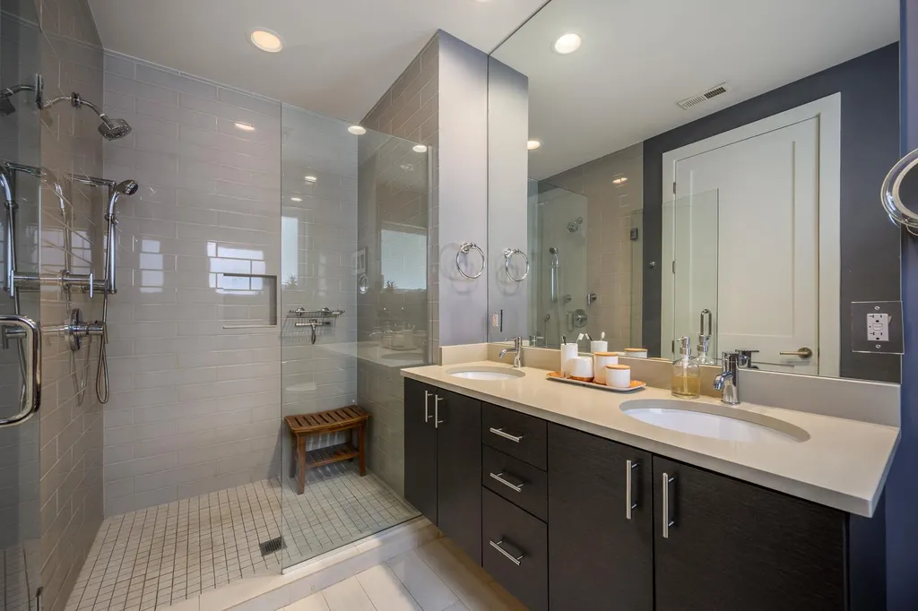 2491 North Milwaukee Avenue Chicago IL 60647