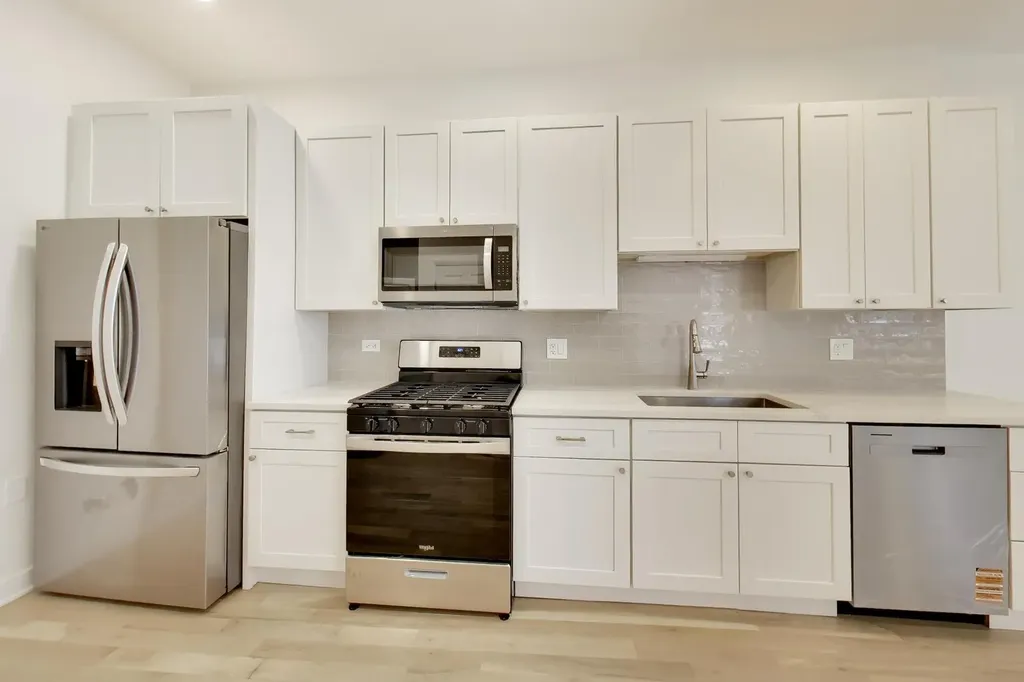 5714 South Prairie Avenue Chicago IL 60637