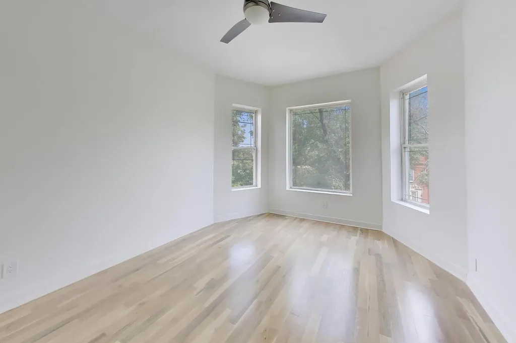 5714 South Prairie Avenue Chicago IL 60637