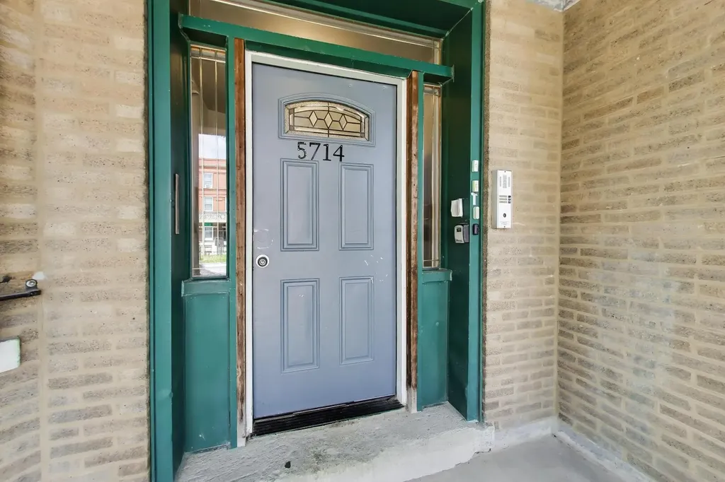5714 South Prairie Avenue Chicago IL 60637