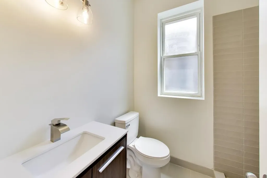5714 South Prairie Avenue Chicago IL 60637