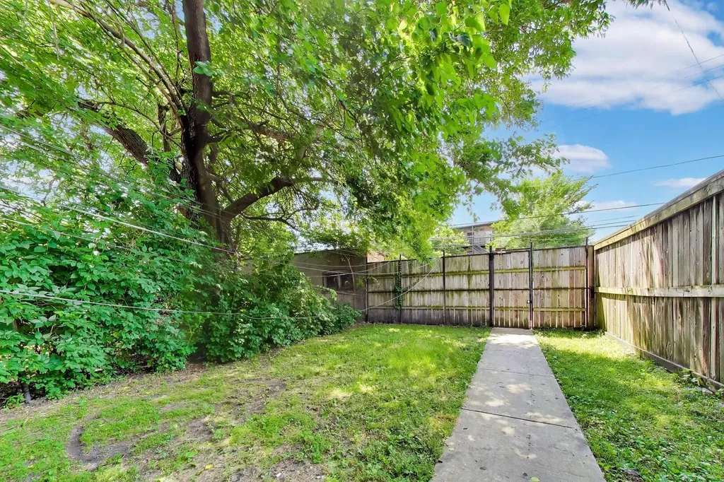 5714 South Prairie Avenue Chicago IL 60637