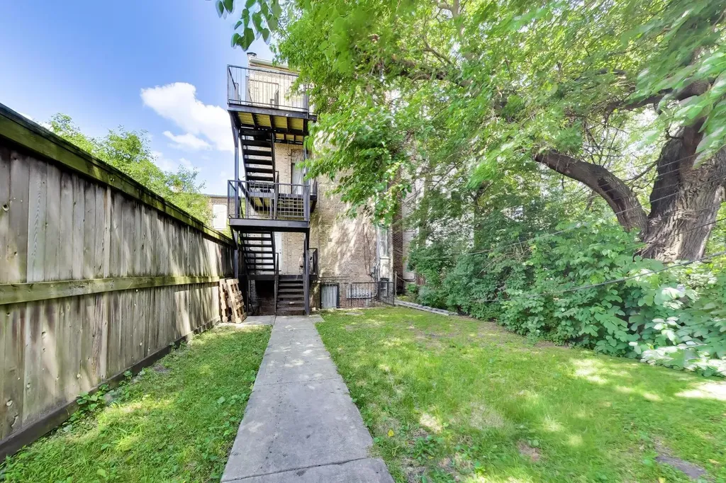 5714 South Prairie Avenue Chicago IL 60637