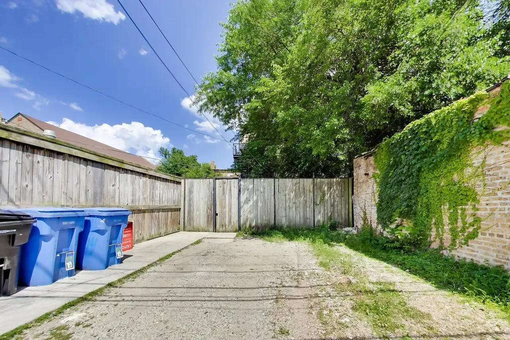 5714 South Prairie Avenue Chicago IL 60637