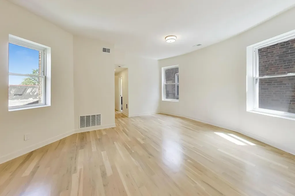 5714 South Prairie Avenue Chicago IL 60637